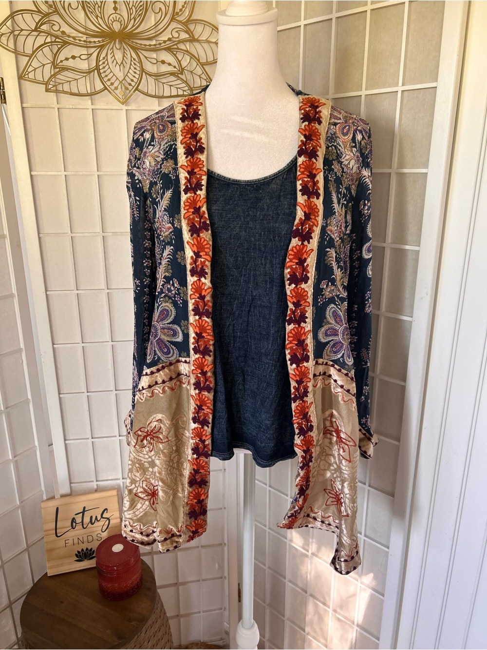 Altar’d State Embroidered Kimono & Mineral-Wash Tank Bundle
